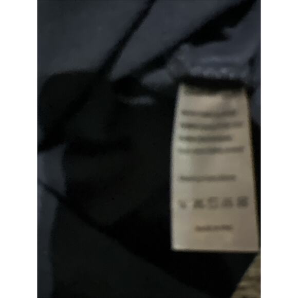 KPop Demon Hunters Group Shot T-Shirt Girl's  5/6 new - Picture 4 of 4